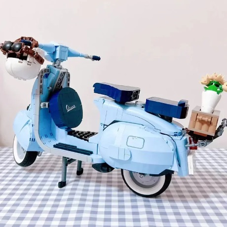 67298 -  bouwblokjes Vespa 125 blauw, 1109 steentjes, compatible met Lego